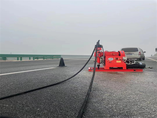 文儒镇马路路基路面开裂下沉注浆加固灌浆