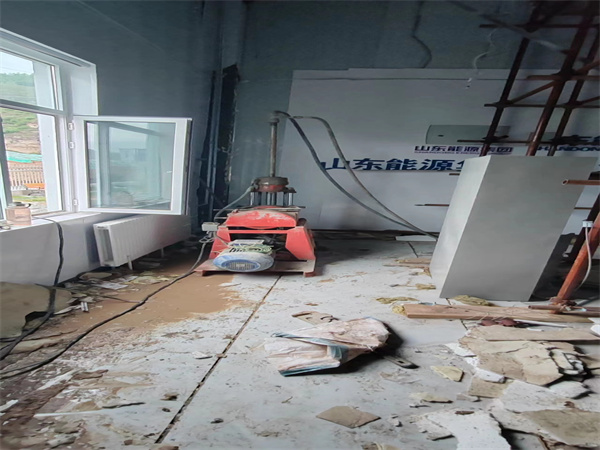 文儒镇地基基础下沉墙体裂缝加固注浆顶升施工