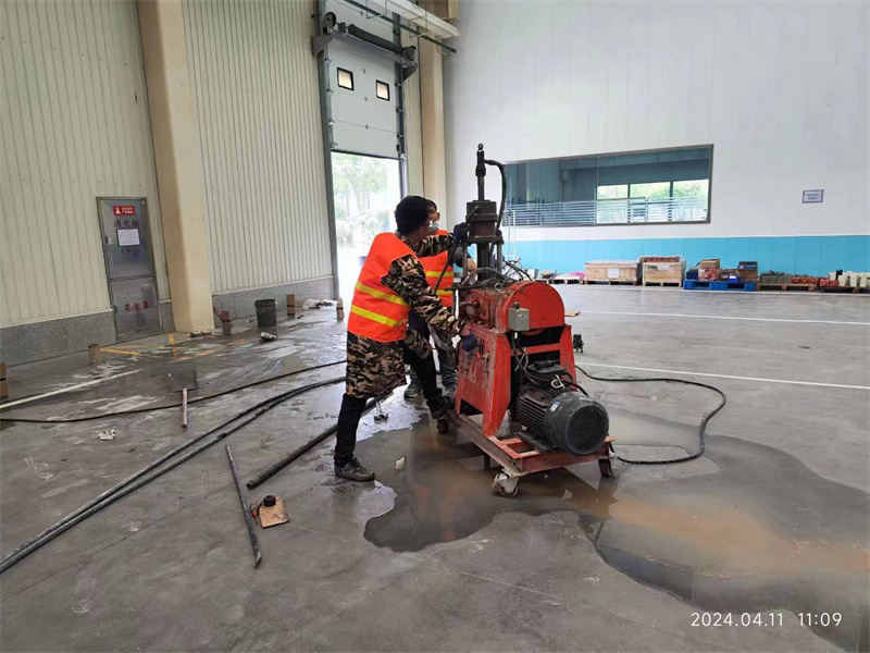 文儒镇厂房地面下沉塌陷注浆加固施工